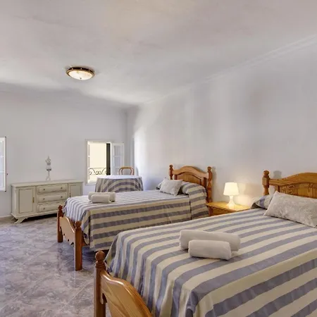 Ferienhaus Fuer 8 Personen Ca 150 Qm In Ciutadella, Menorca Westkueste Von Menorca Casa de Férias *